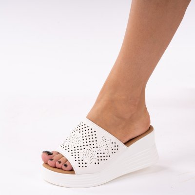 Платформени Чехли Vanla White