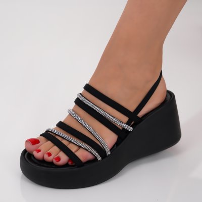 Сандали с платформа Manfia Black